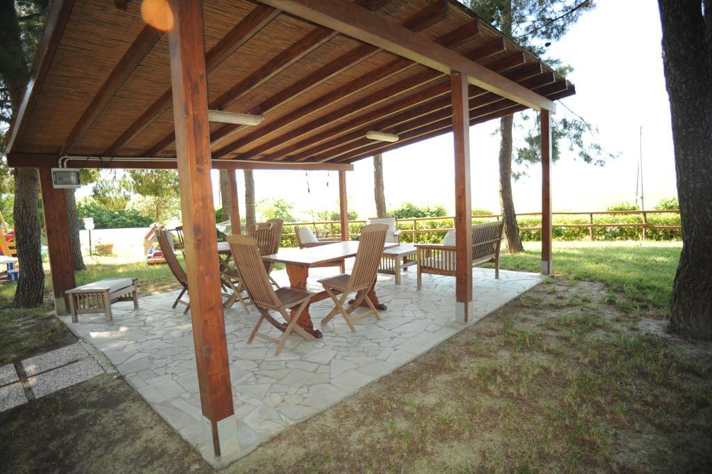 Agriturismo Mandriato Santa Luce Ngoại thất bức ảnh